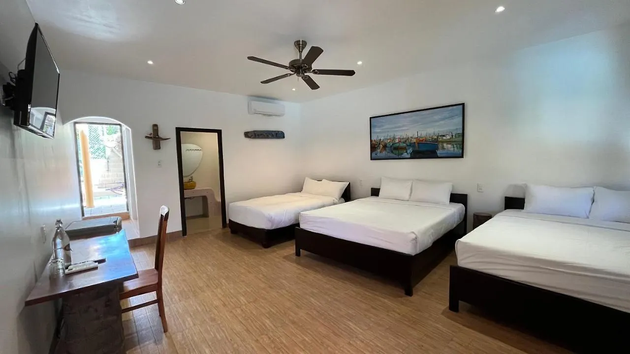 Mi Nhon Em Hotel Muine Mui Ne